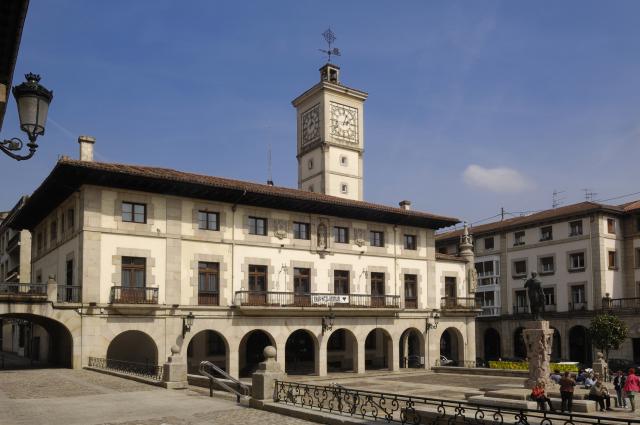 Gernika - simbol razaranja i park mira